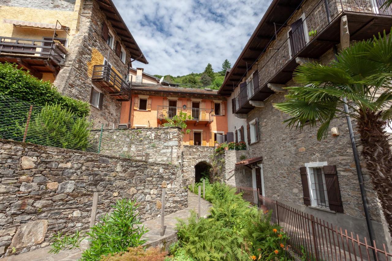 Casa Regalino Villa Oggebbio Exterior photo